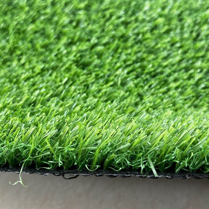 Rumput tiruan untuk taman